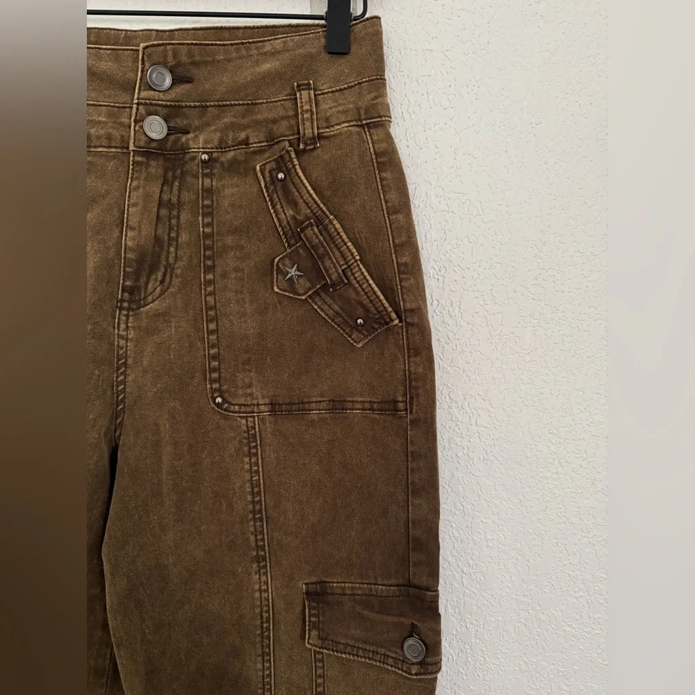 CIDER High Rise Star Studded Wide Leg Cargo Trouser Pants Brown Size Small NEW